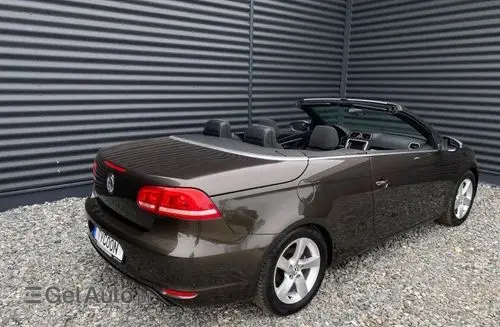 VOLKSWAGEN Eos 