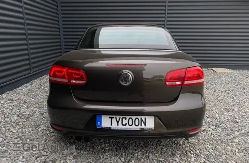 VOLKSWAGEN Eos 