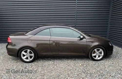 VOLKSWAGEN Eos 