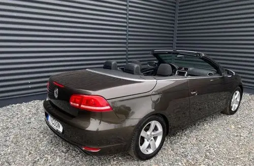 VOLKSWAGEN Eos 