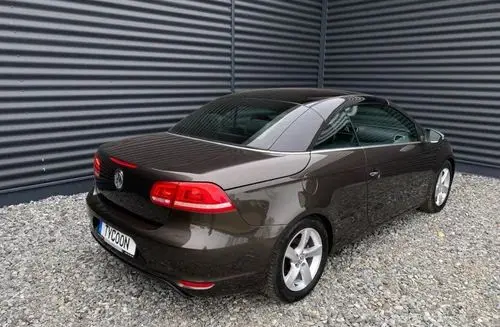 VOLKSWAGEN Eos 