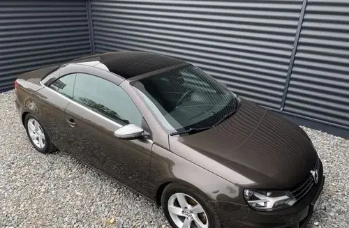 VOLKSWAGEN Eos 