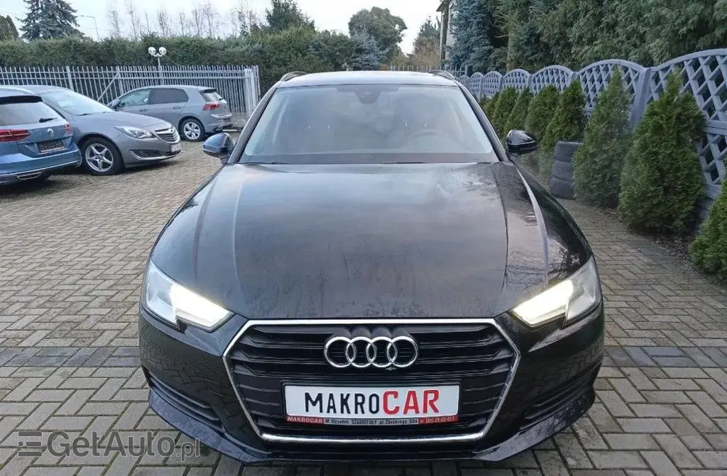 AUDI A4 