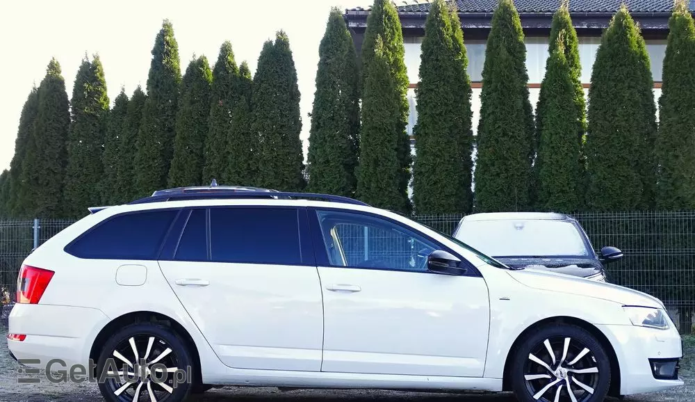 SKODA Octavia 2.0 TDI Joy DSG