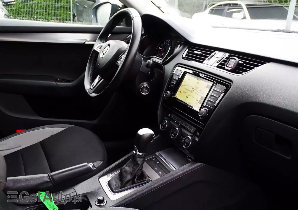 SKODA Octavia 2.0 TDI Joy DSG