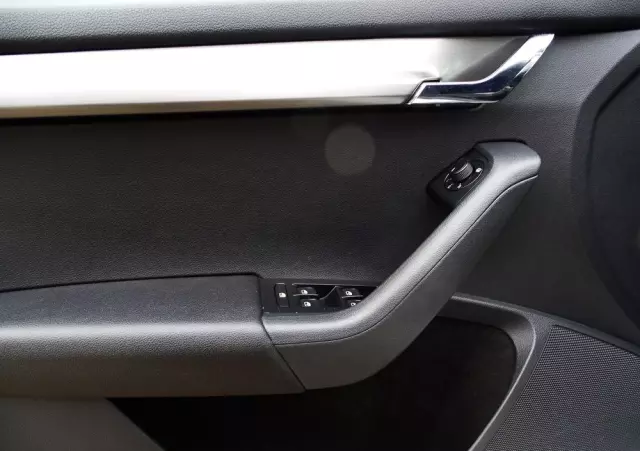 SKODA Octavia 2.0 TDI Joy DSG