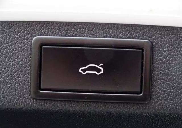 SKODA Octavia 2.0 TDI Joy DSG