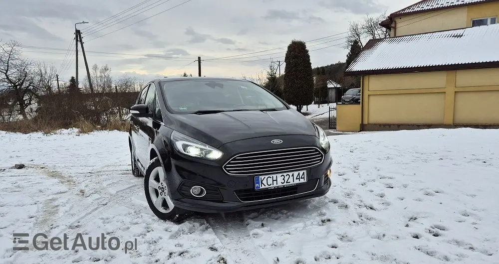 FORD S-Max 2.0 TDCi Titanium