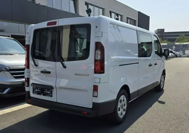 RENAULT Trafic 