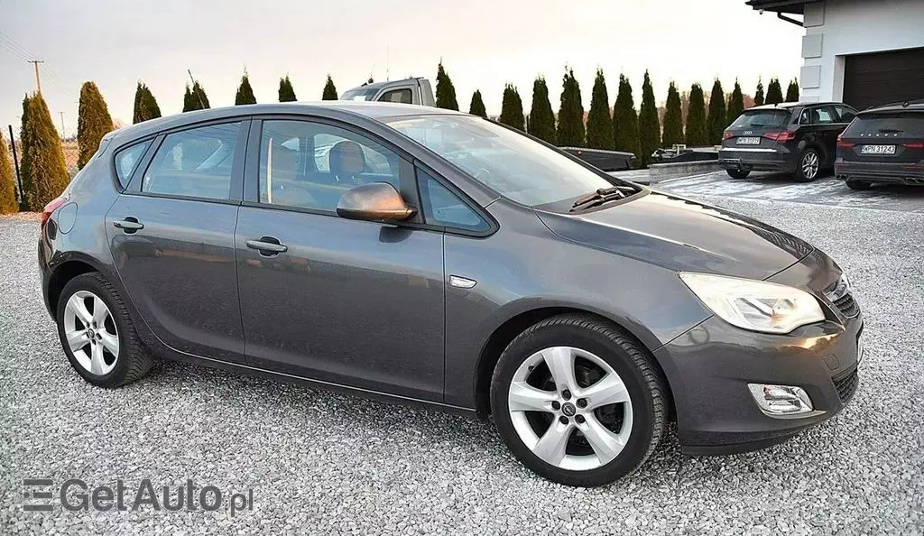 OPEL Astra 