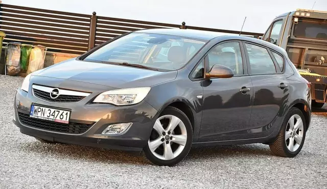 OPEL Astra 