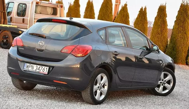 OPEL Astra 