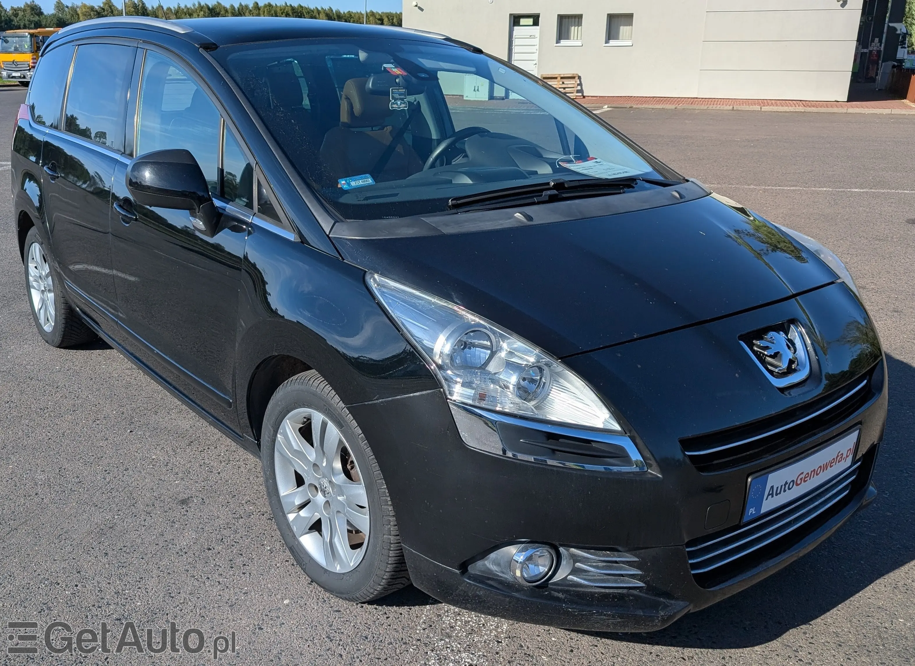 PEUGEOT 5008 