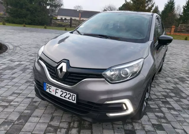 RENAULT Captur 