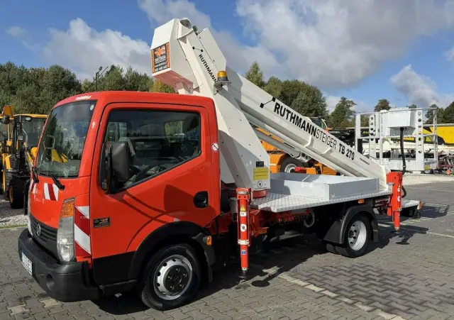 NISSAN Cabstar 