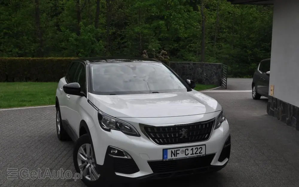 PEUGEOT 3008 BlueHDi 120 Stop & Start Allure