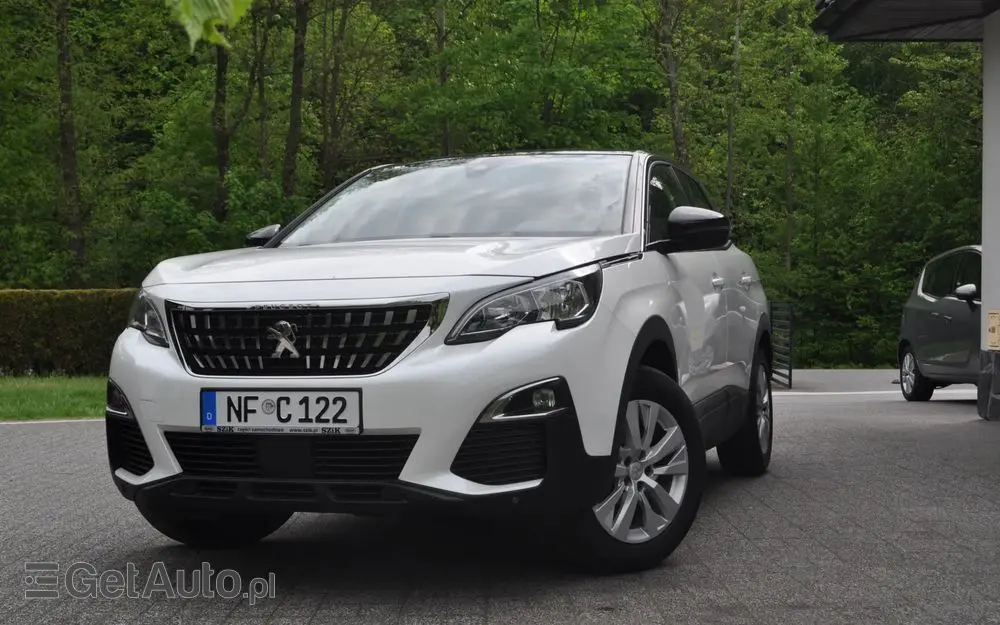 PEUGEOT 3008 BlueHDi 120 Stop & Start Allure