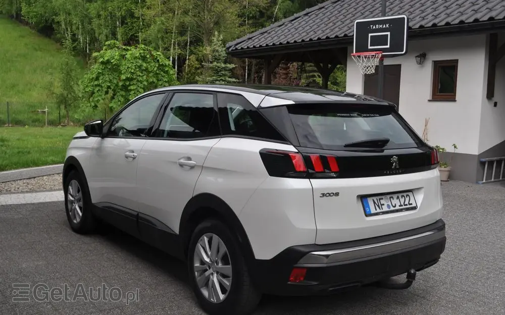 PEUGEOT 3008 BlueHDi 120 Stop & Start Allure