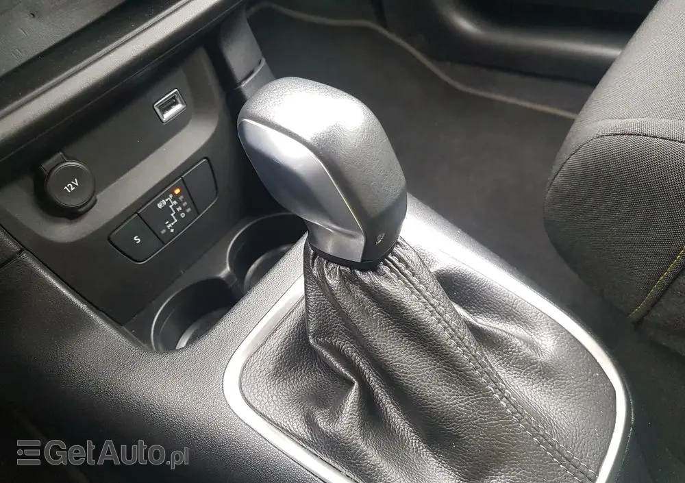 CITROËN C3 1.2 PureTech Shine S&S EAT6