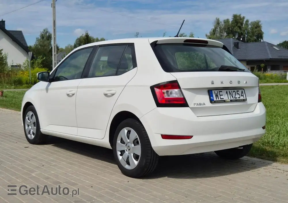 SKODA Fabia 1.0 Ambition