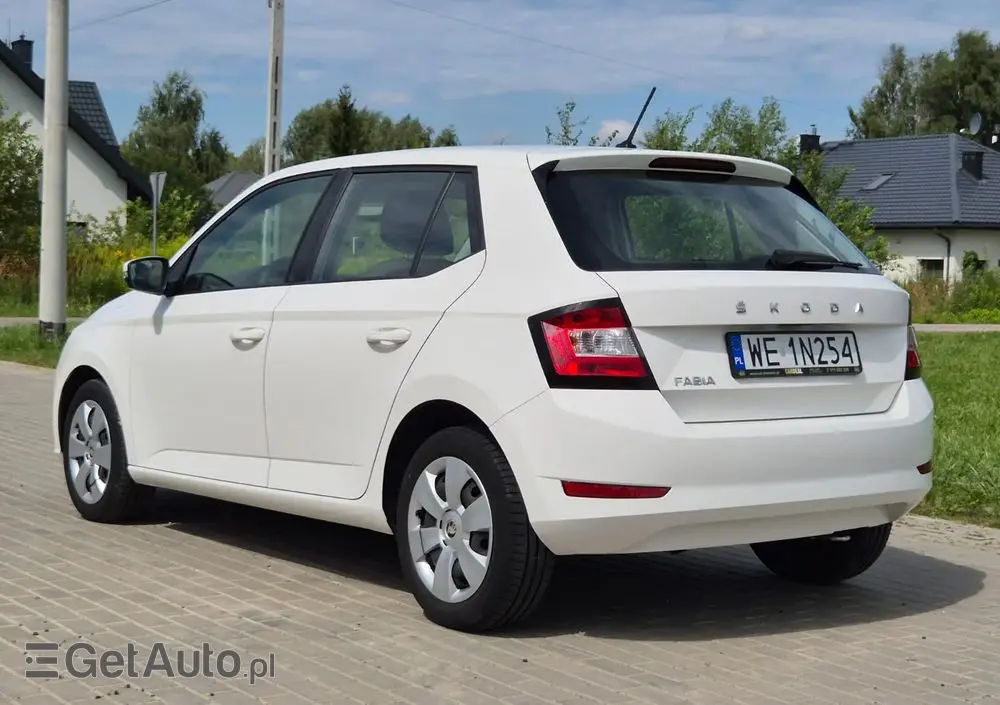 SKODA Fabia 1.0 Ambition