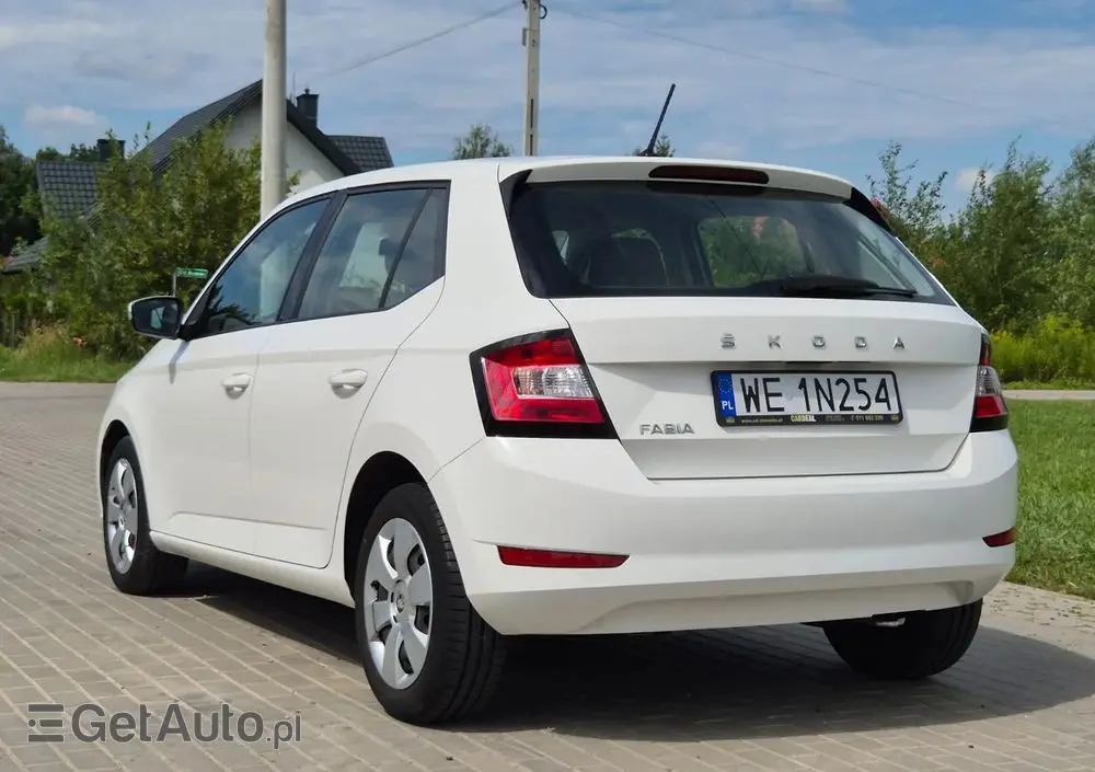 SKODA Fabia 1.0 Ambition