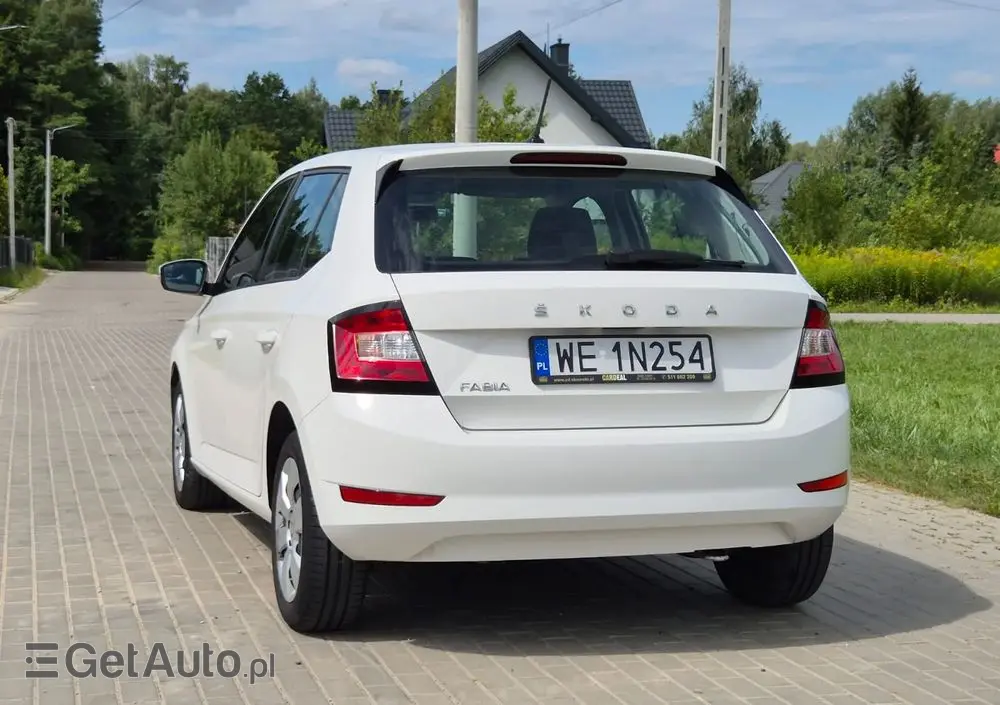 SKODA Fabia 1.0 Ambition