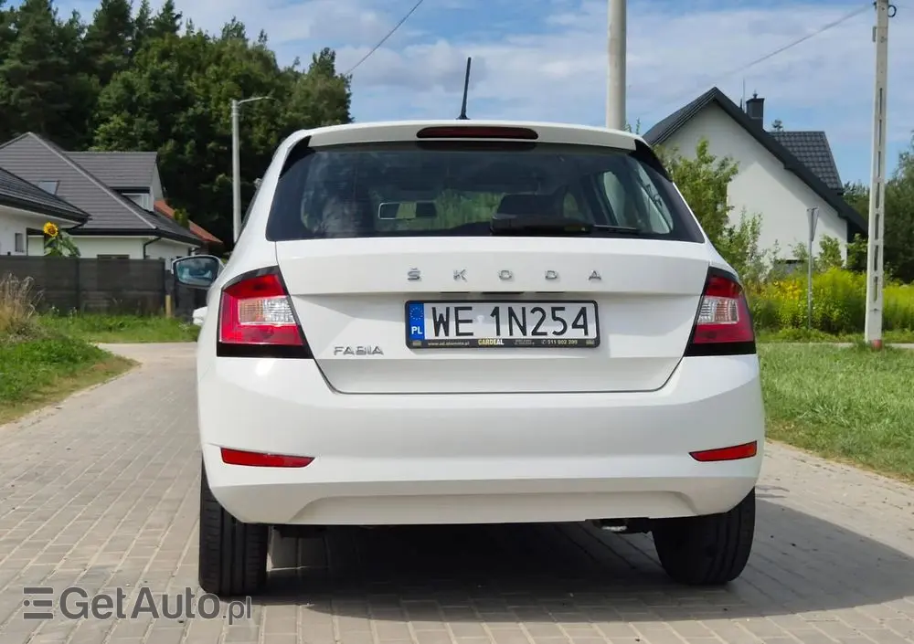 SKODA Fabia 1.0 Ambition