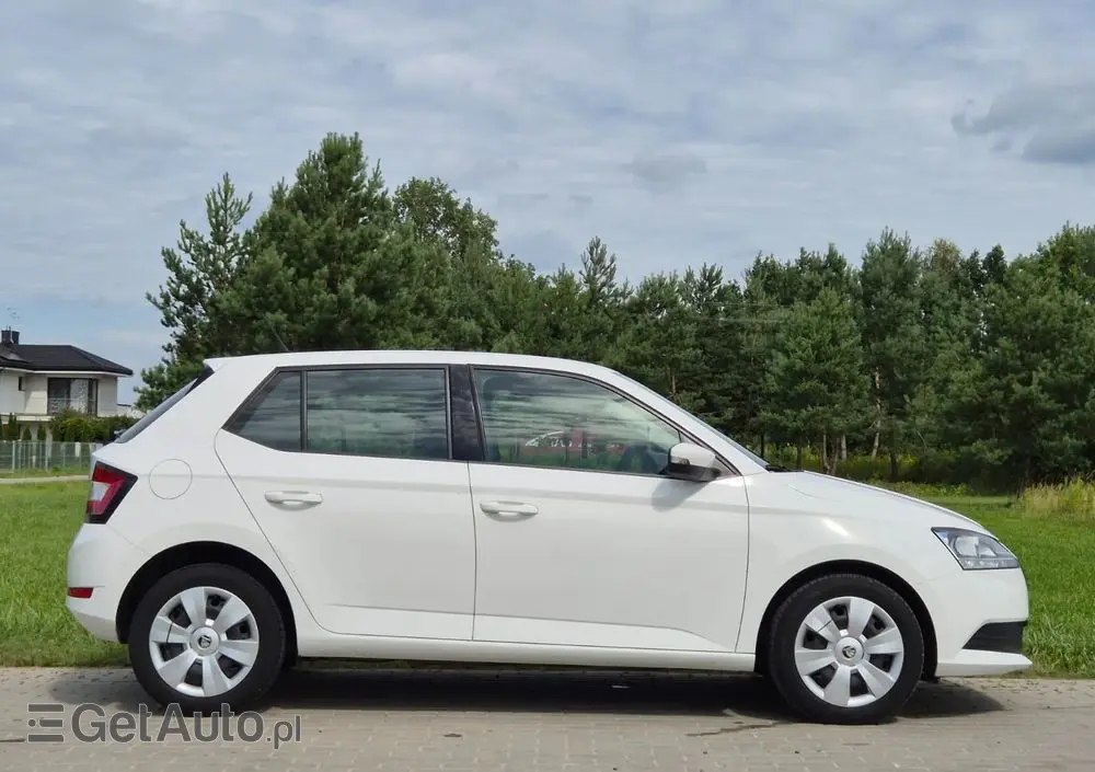 SKODA Fabia 1.0 Ambition
