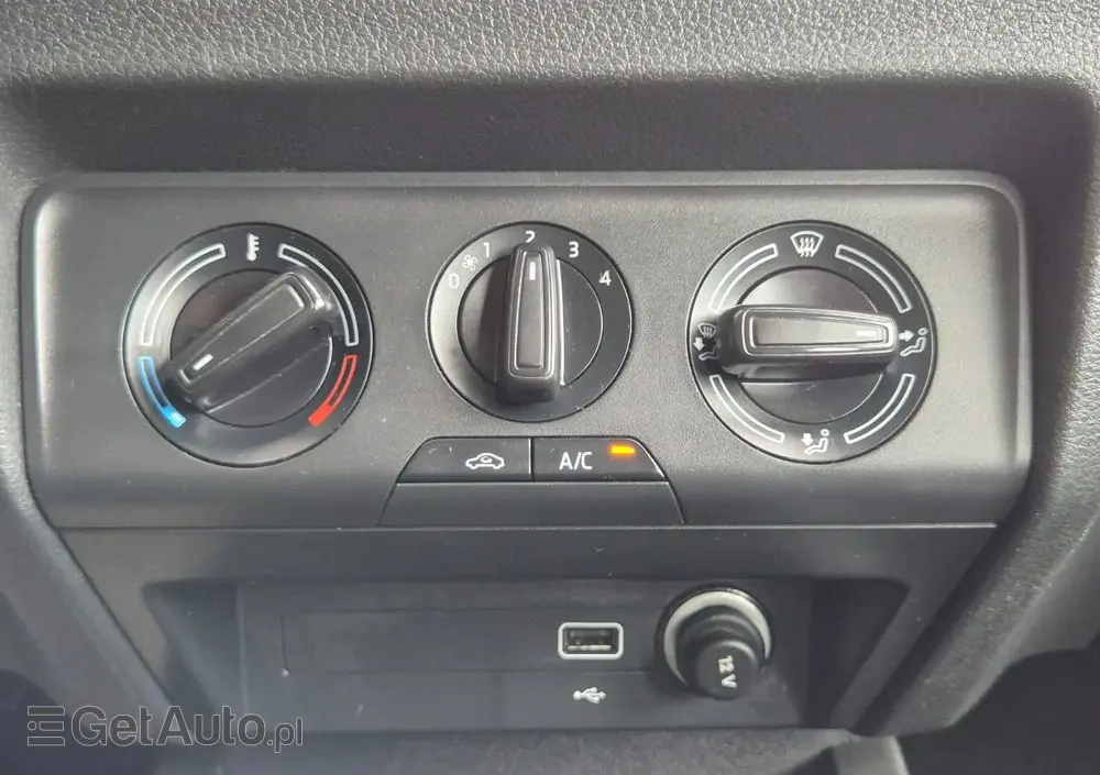 SKODA Fabia 1.0 Ambition