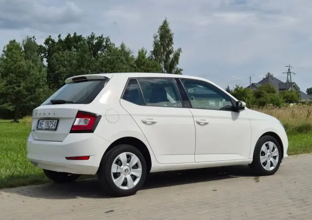 SKODA Fabia 1.0 Ambition
