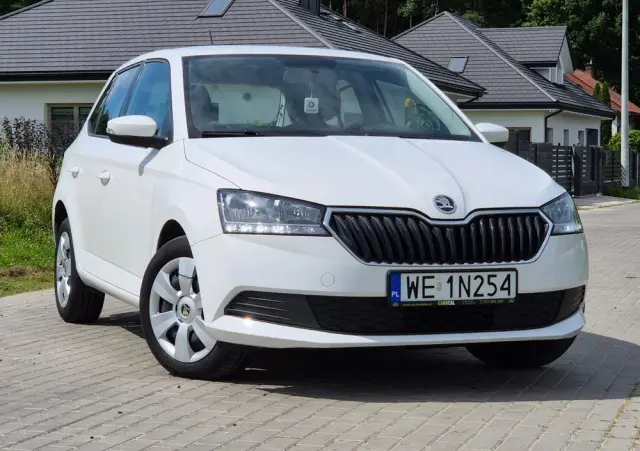 SKODA Fabia 1.0 Ambition