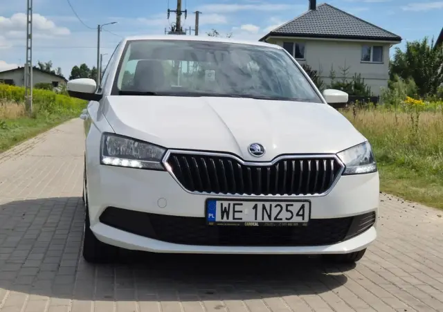 SKODA Fabia 1.0 Ambition