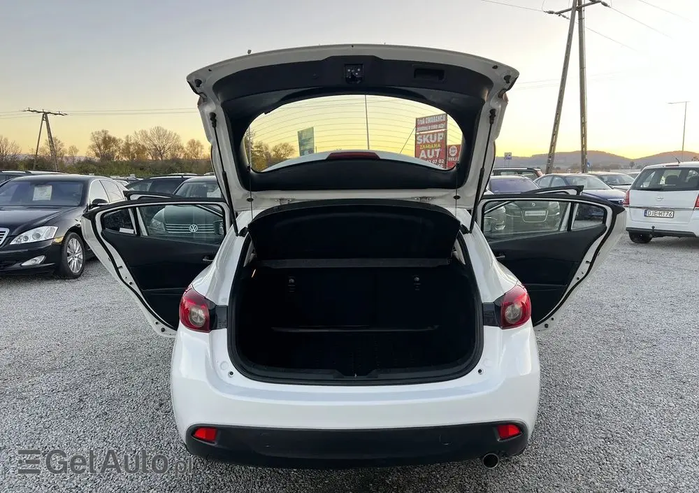 MAZDA 3 1.5 Skyenergy