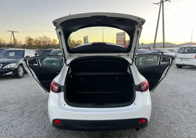 MAZDA 3 1.5 Skyenergy