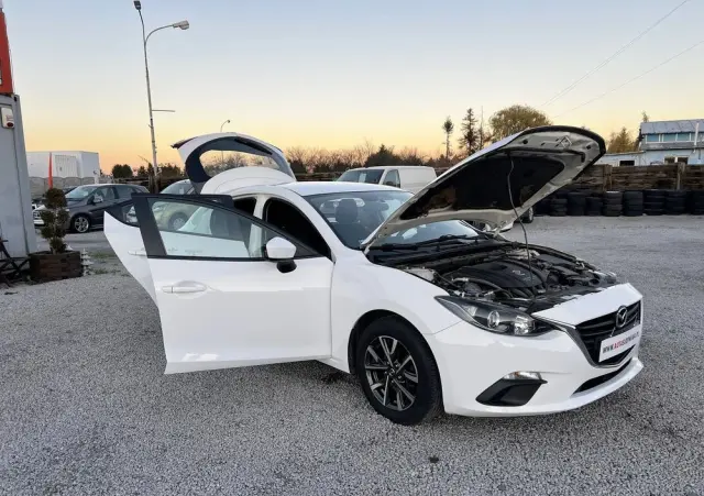 MAZDA 3 1.5 Skyenergy