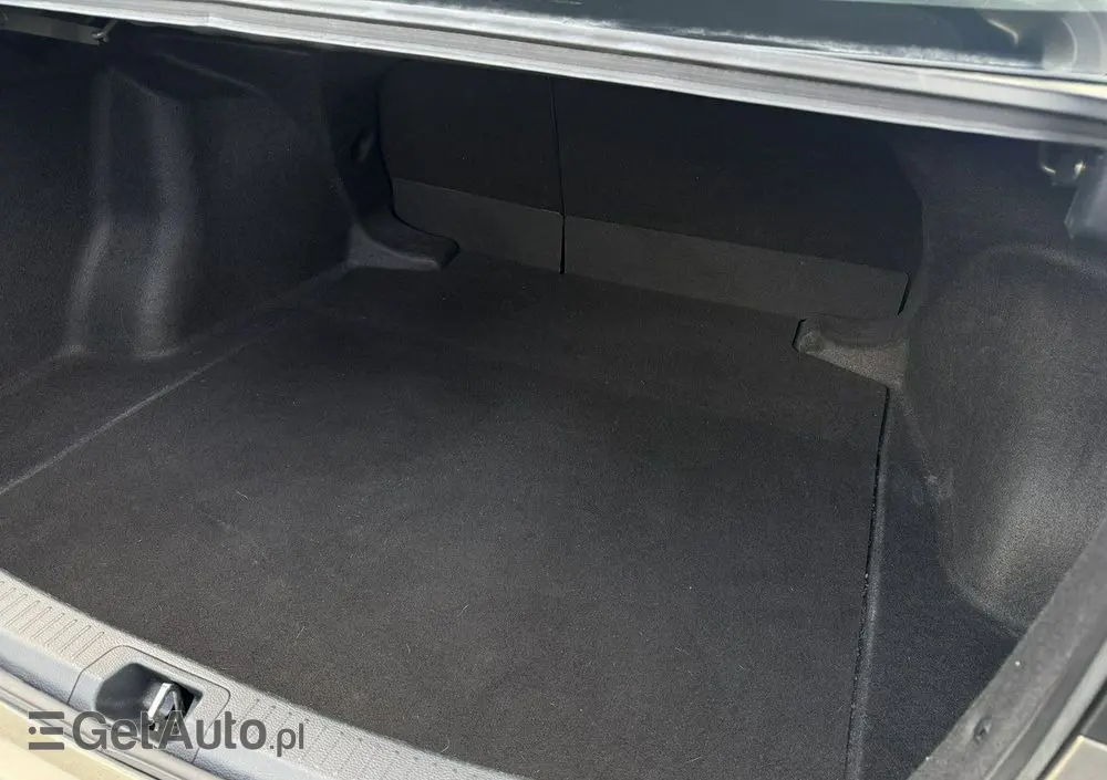 TOYOTA Corolla 1.5 Comfort