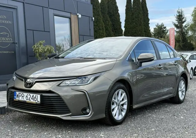 TOYOTA Corolla 1.5 Comfort