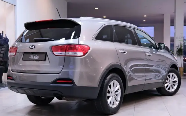 KIA Sorento 2.4 GDI AWD Vision