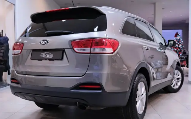 KIA Sorento 2.4 GDI AWD Vision