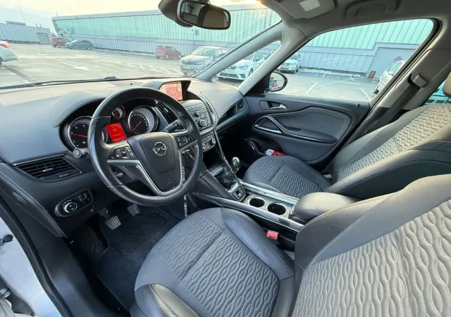 OPEL Zafira 1.6 CDTI Cosmo