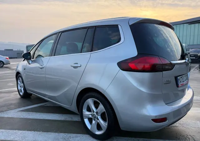 OPEL Zafira 1.6 CDTI Cosmo