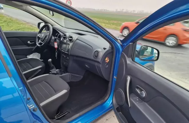 DACIA Sandero 