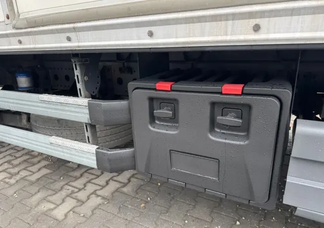 MERCEDES-BENZ ATEGO 1324,1524,1327,1527 KONTENER WINDA ,CHLODNIA PODWOZIE DO ZABUDOWY POD KLIJENTA KILKA SZTUK NA PLACU FAKTURA VAT 