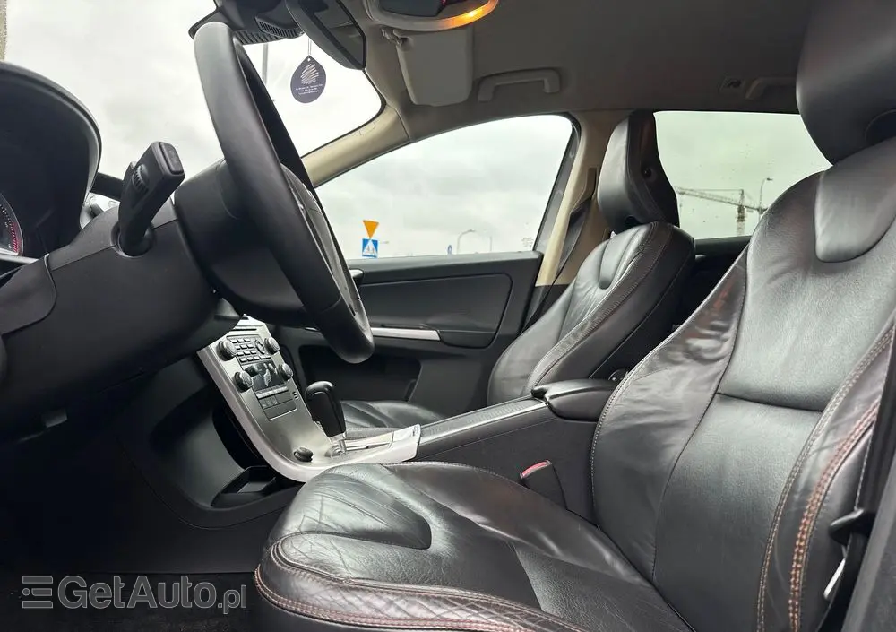 VOLVO XC 60 D5 AWD
