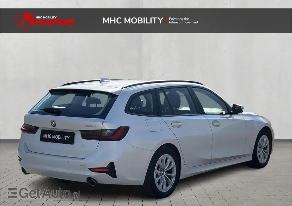 BMW Seria 3 318i Advantage