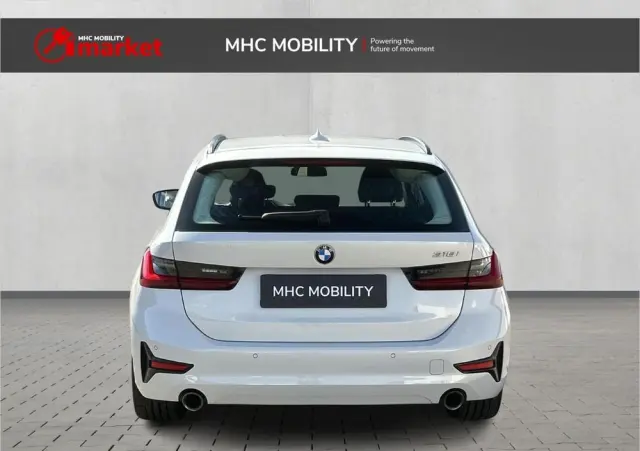 BMW Seria 3 318i Advantage