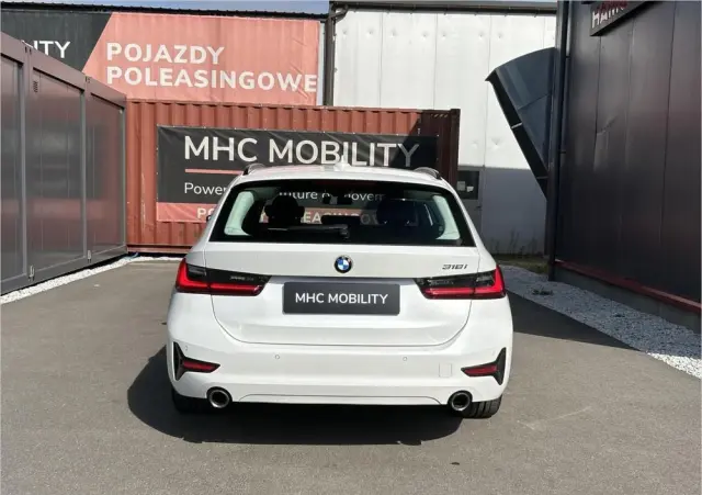 BMW Seria 3 318i Advantage