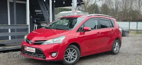 TOYOTA Verso 