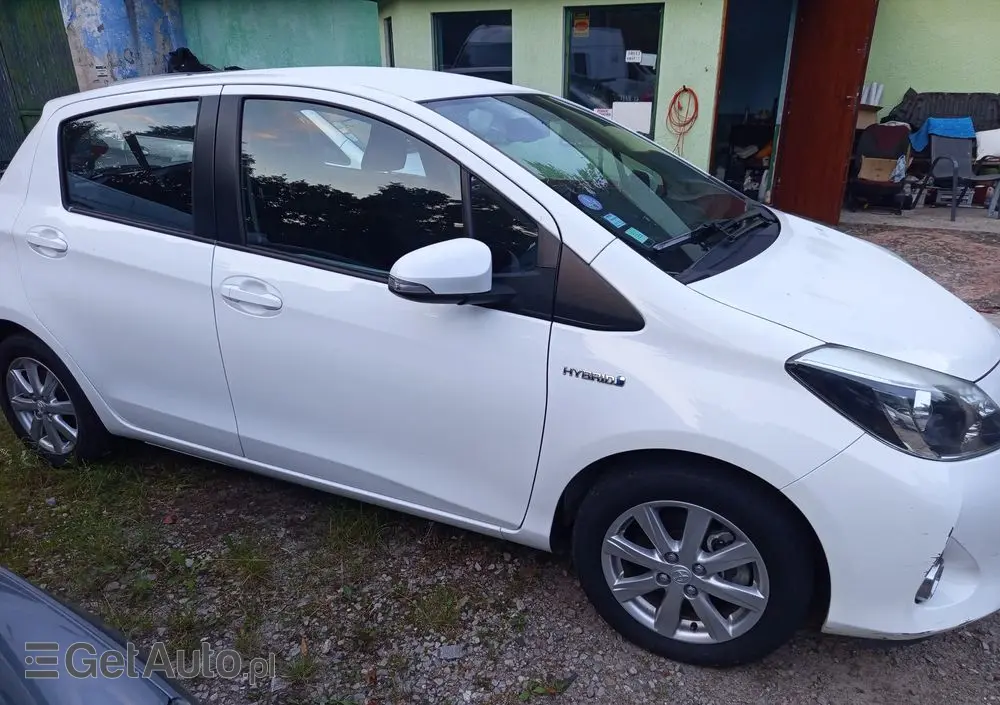 TOYOTA Yaris 